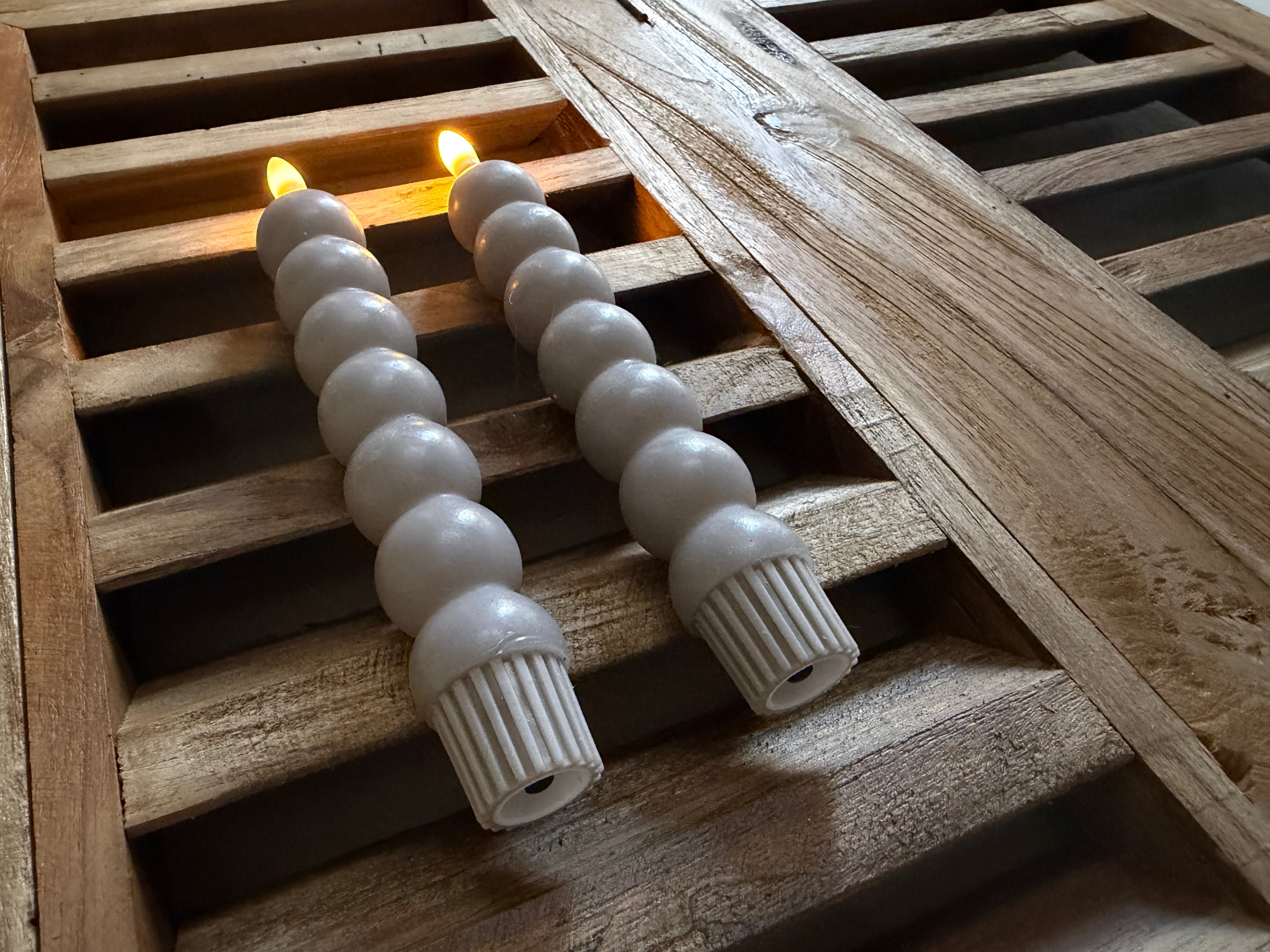 Set bubbel dinerkaarsen kort taupe